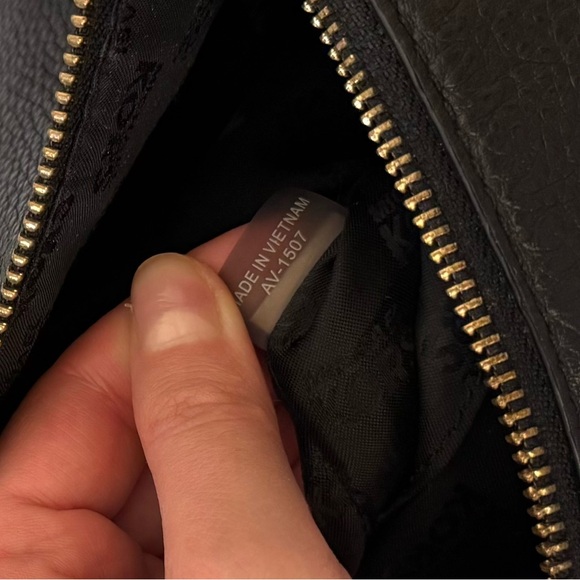 Michael Kors Black Leather Shoulder Bag 2000s - Picture 10 of 10